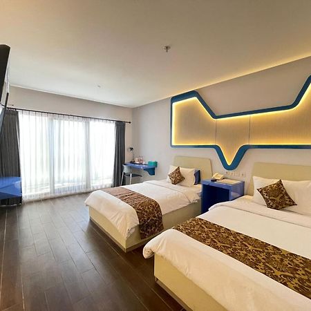 Golden Palace Hotel Batu Merah Εξωτερικό φωτογραφία