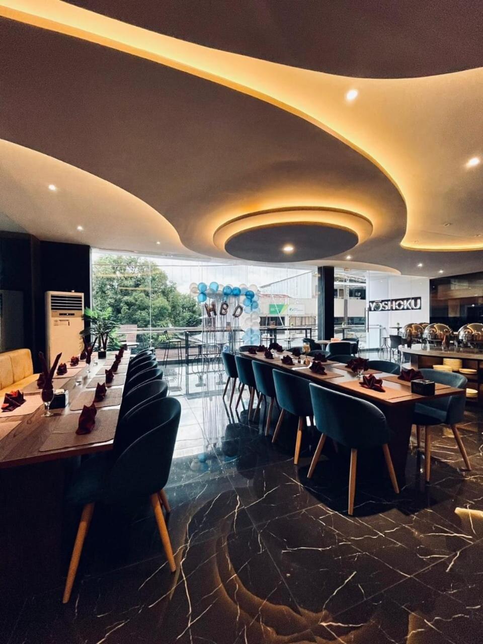 Golden Palace Hotel Batu Merah Εξωτερικό φωτογραφία