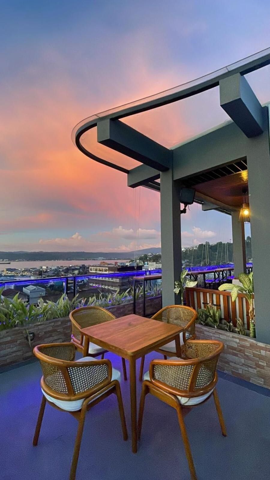 Golden Palace Hotel Batu Merah Εξωτερικό φωτογραφία