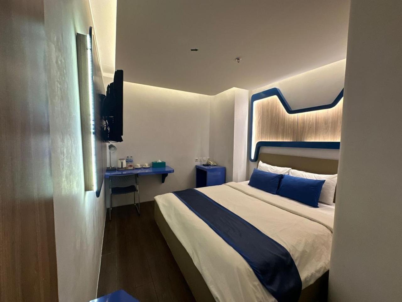 Golden Palace Hotel Batu Merah Εξωτερικό φωτογραφία