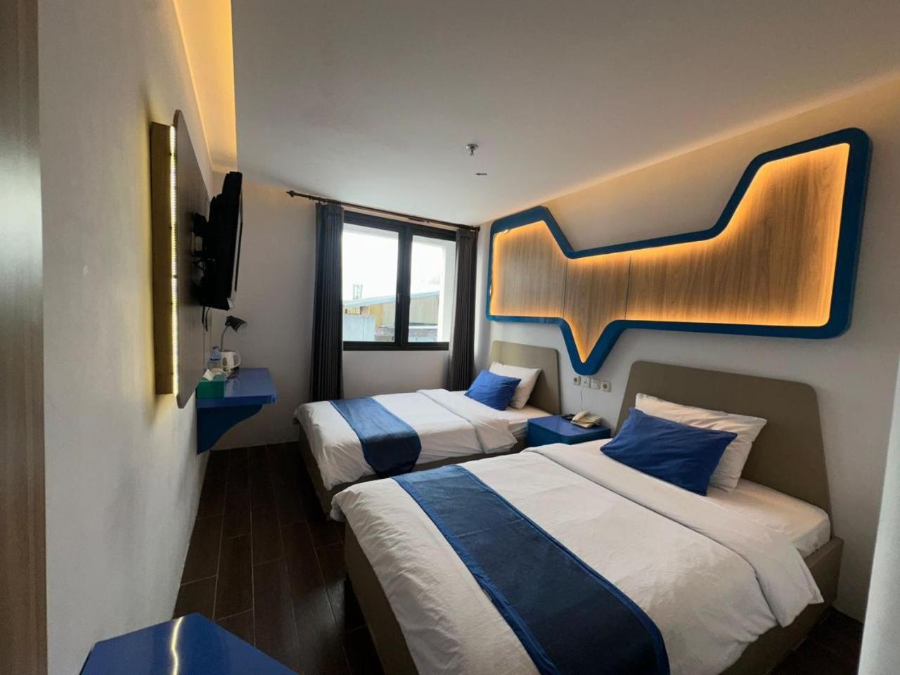 Golden Palace Hotel Batu Merah Εξωτερικό φωτογραφία